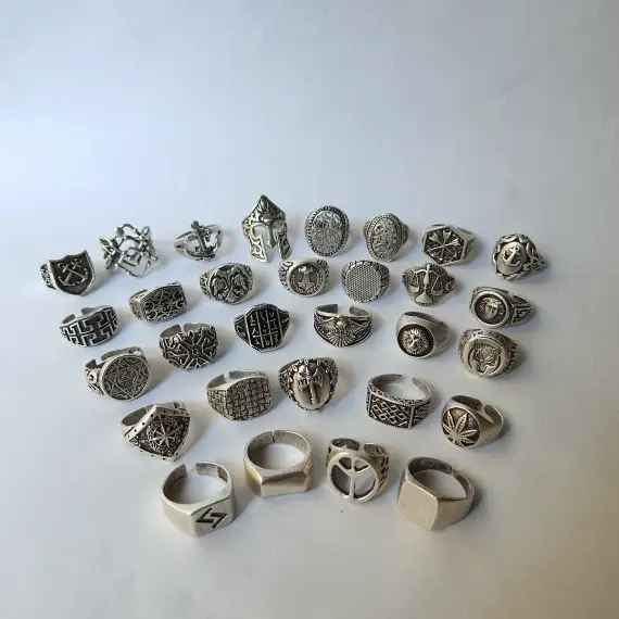 The Versatility of Curated Jewelry: How to Transition Your Pieces Across Seasons