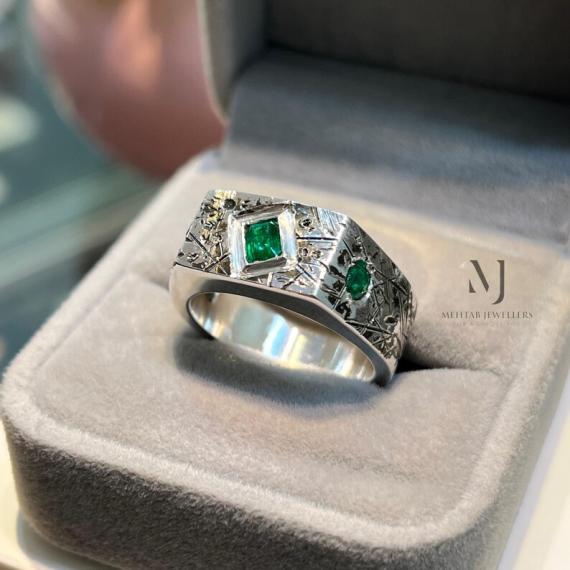 Natural Emerald Ring, Rough Textured Sterling Silver 925, Handmade May Birthstone Gift