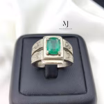 Natural Emerald Ring – Handmade Sterling Silver 925 Jewelry, Hand Engraved Artisan Design, Statement Ring
