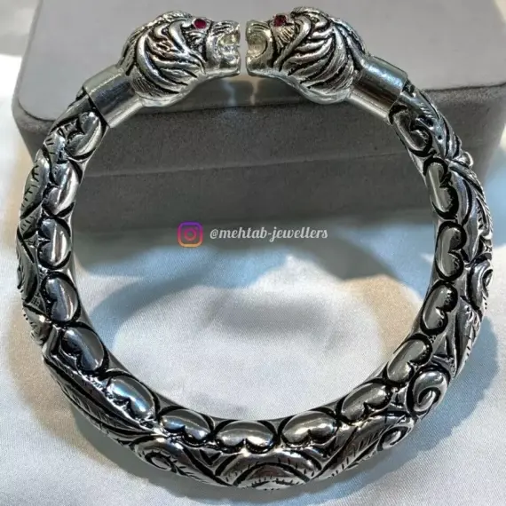 Lion Face Sterling Silver 925 Handmade Hand-Engraved Kada For Men Heavy Bangle