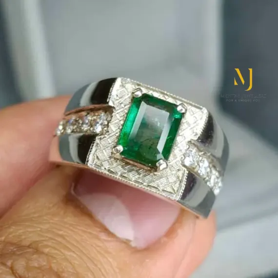 Natural Emerald Ring in 925 Sterling Silver | Handmade Luxury Jewelry Gift